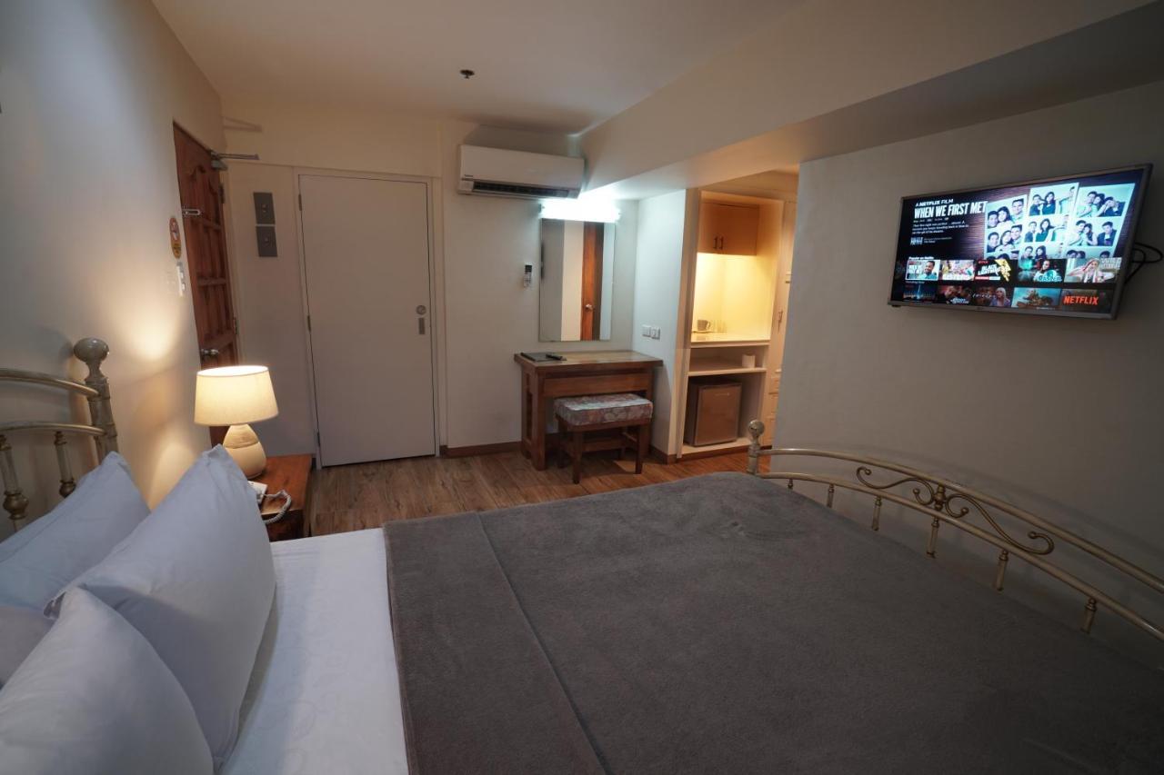 1775 Adriatico Suites Manila Exterior foto