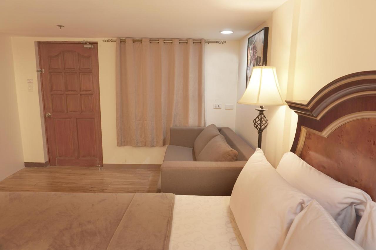 1775 Adriatico Suites Manila Exterior foto